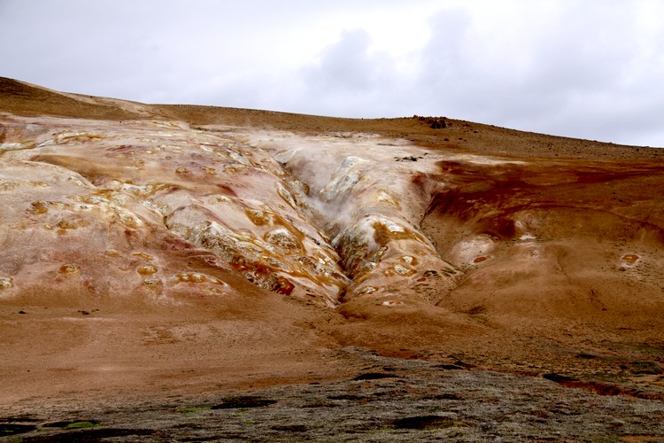 Couleurs et formes surréalistes - Krafla - Islande Couleurs et formes surréalistes - Krafla - Islande