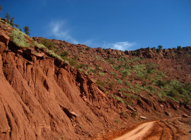 Paysages arides de la région de Bin el Ouidane, Haut-Atlas, Maroc © reiki-formation Bin el Ouidane, Maroc - reiki-formation