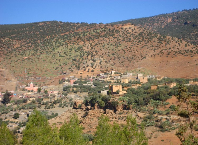 Habitations de la région de Tilouguit © reiki-formation Tilouguit Haut-Atlas Maroc - reiki-formation