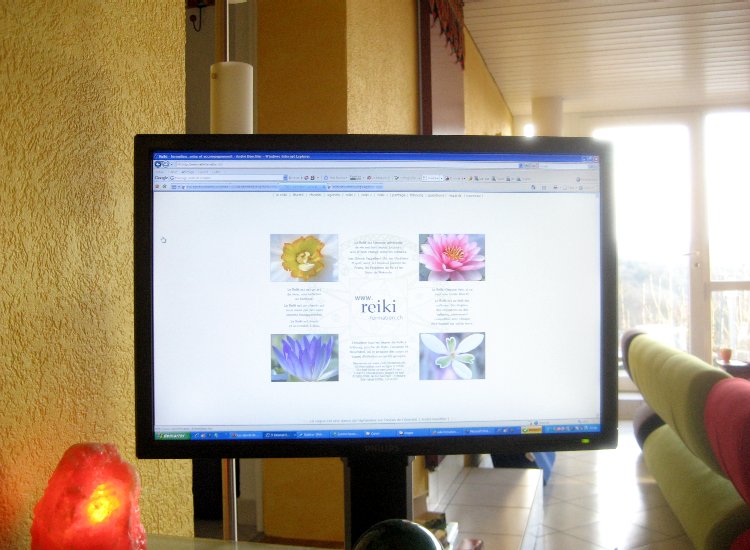 C'est ici que je me plais à répondre au mieux à vos nombreuses questions et à administrer mon site web dédié au Reiki Bureau