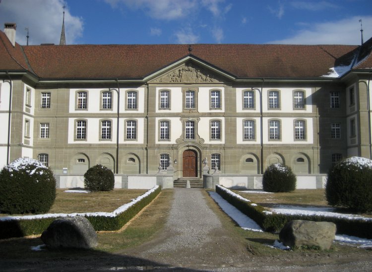 L'abbaye cistercienne d'Hauterive a été fondée en 1138 par Guillaume de Glâne, un seigneur local Reiki - L'abbaye cistercienne d'Hauterive proche de la Sarine